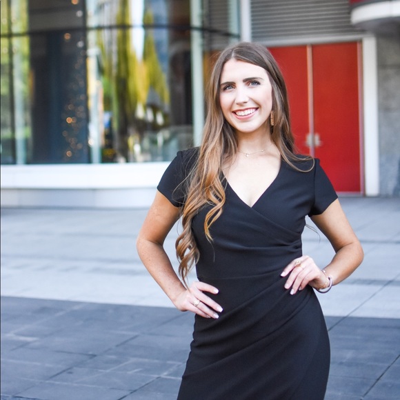 Meet your Posher, Lacy - Picture 2 of 2